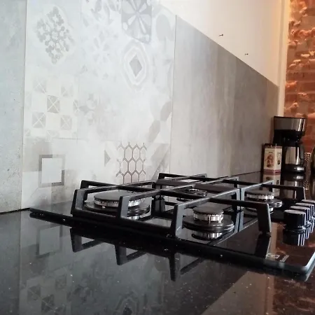 Poe Luxury Apartment