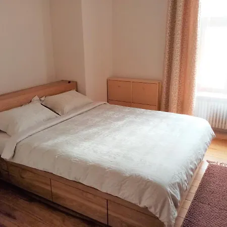 Poe Luxury Apartament