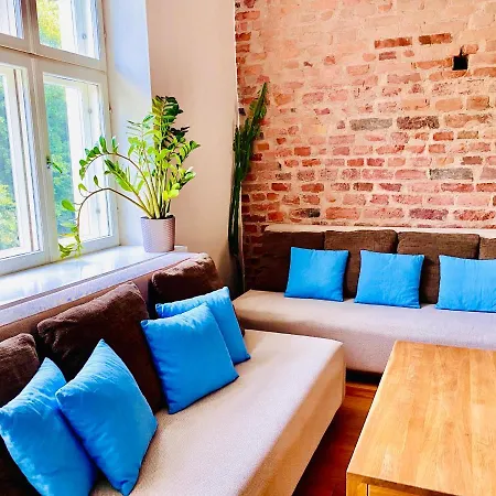 Poe Luxury Apartment Tartu